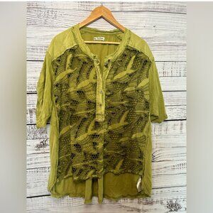 *Worn Only Twice* Oversized Top With Tropical Lace Like Front (fits up to XL)